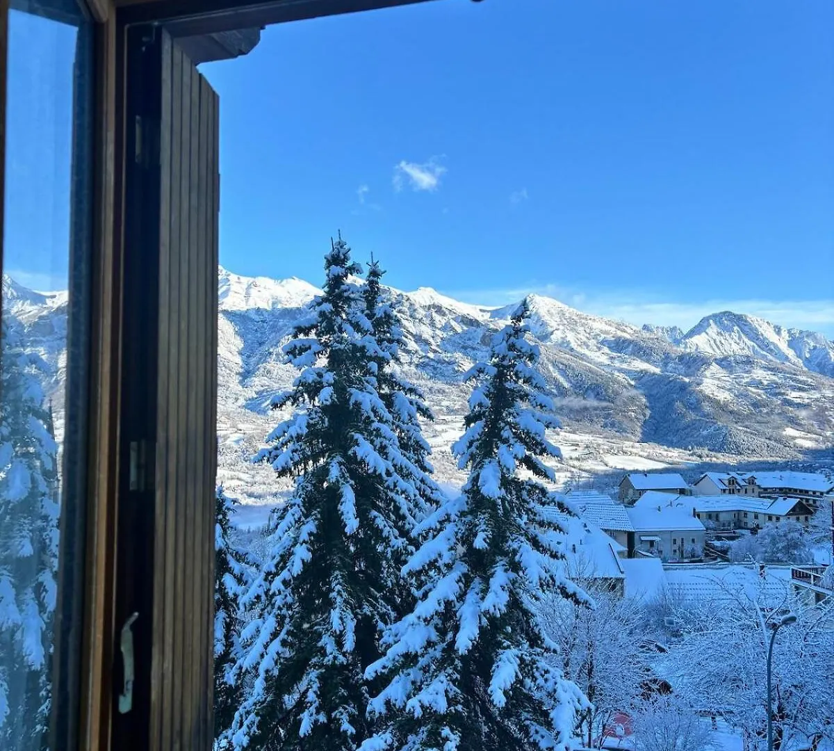 Apartment Appartement Au Pied Des Pistes Saint-Leger-les-Melezes France